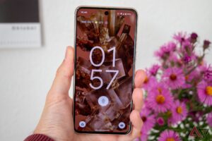 O relógio da tela de bloqueio do Pixel da Google poderia se tornar tão personalizável quanto o do iPhone